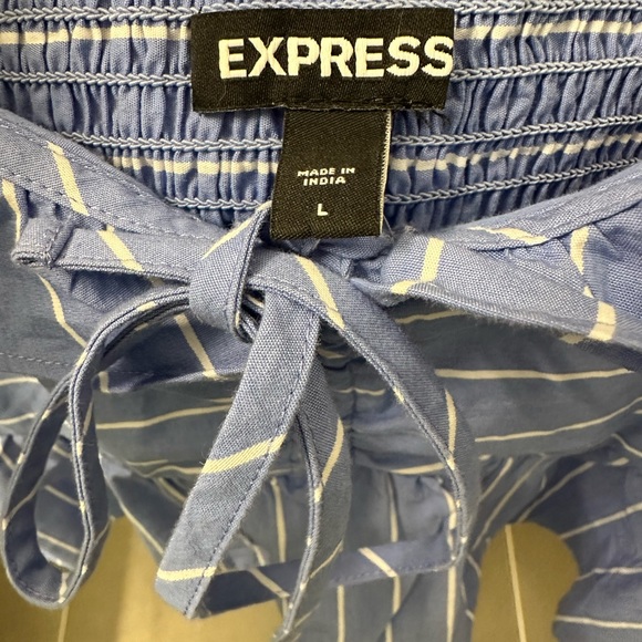 Worn once! Ruffled tank - Picture 3 of 3